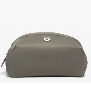 Lululemon Feeling Ready Pouch